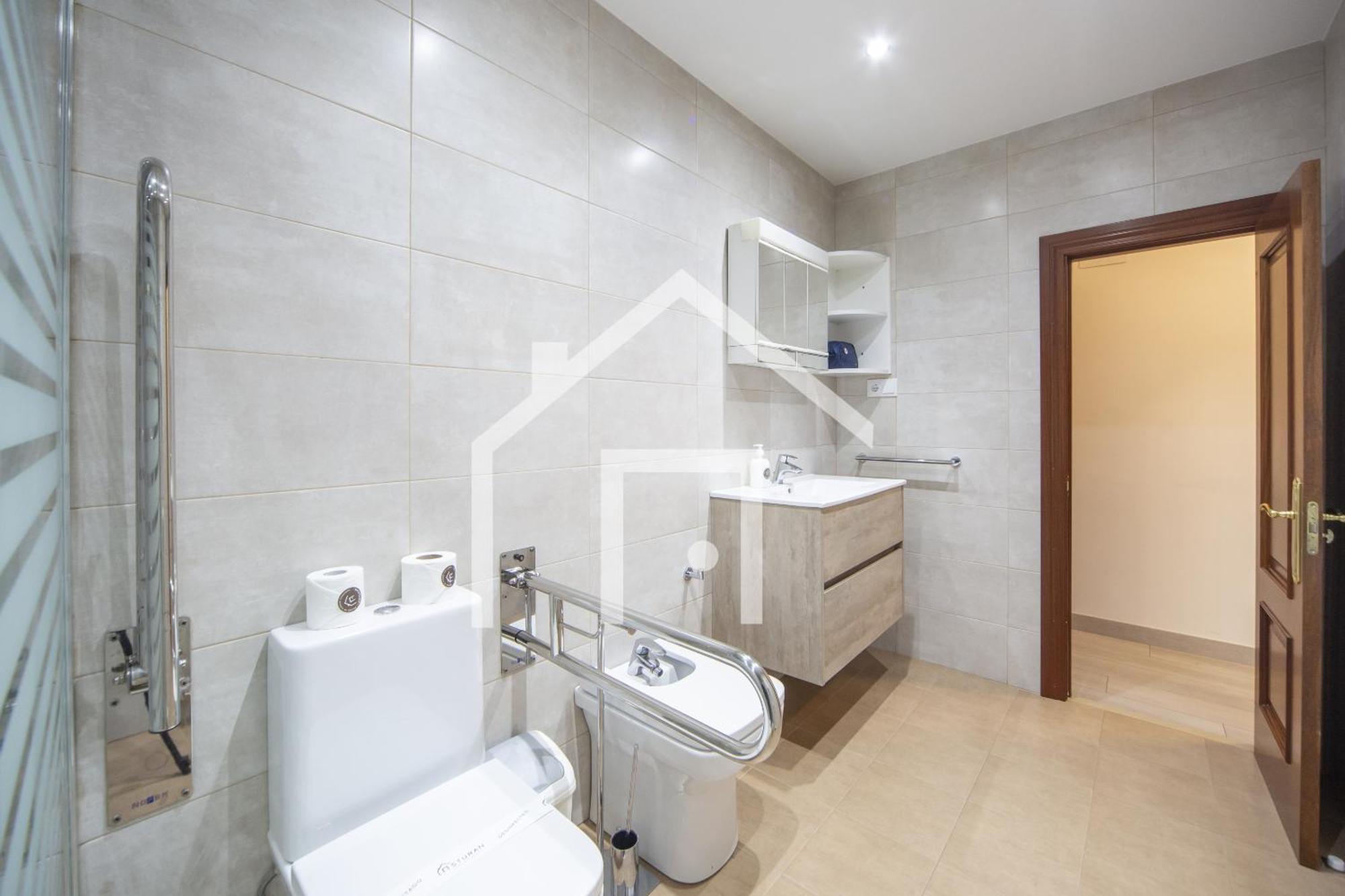 Atico Quintana II - Con Terraza, En El Centro Con Wifi Y Garaje Apartment Овиедо Екстериор снимка