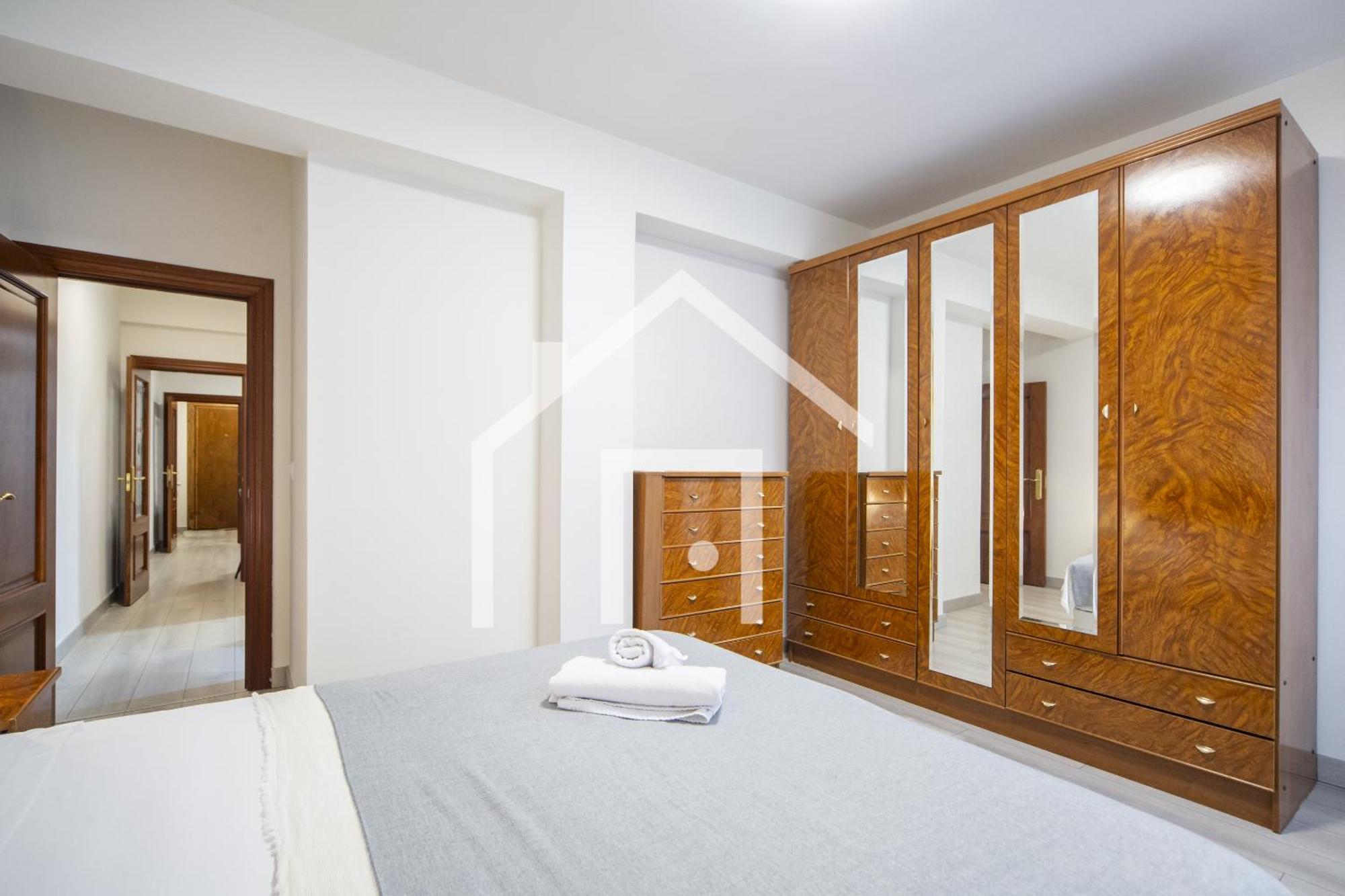 Atico Quintana II - Con Terraza, En El Centro Con Wifi Y Garaje Apartment Овиедо Екстериор снимка