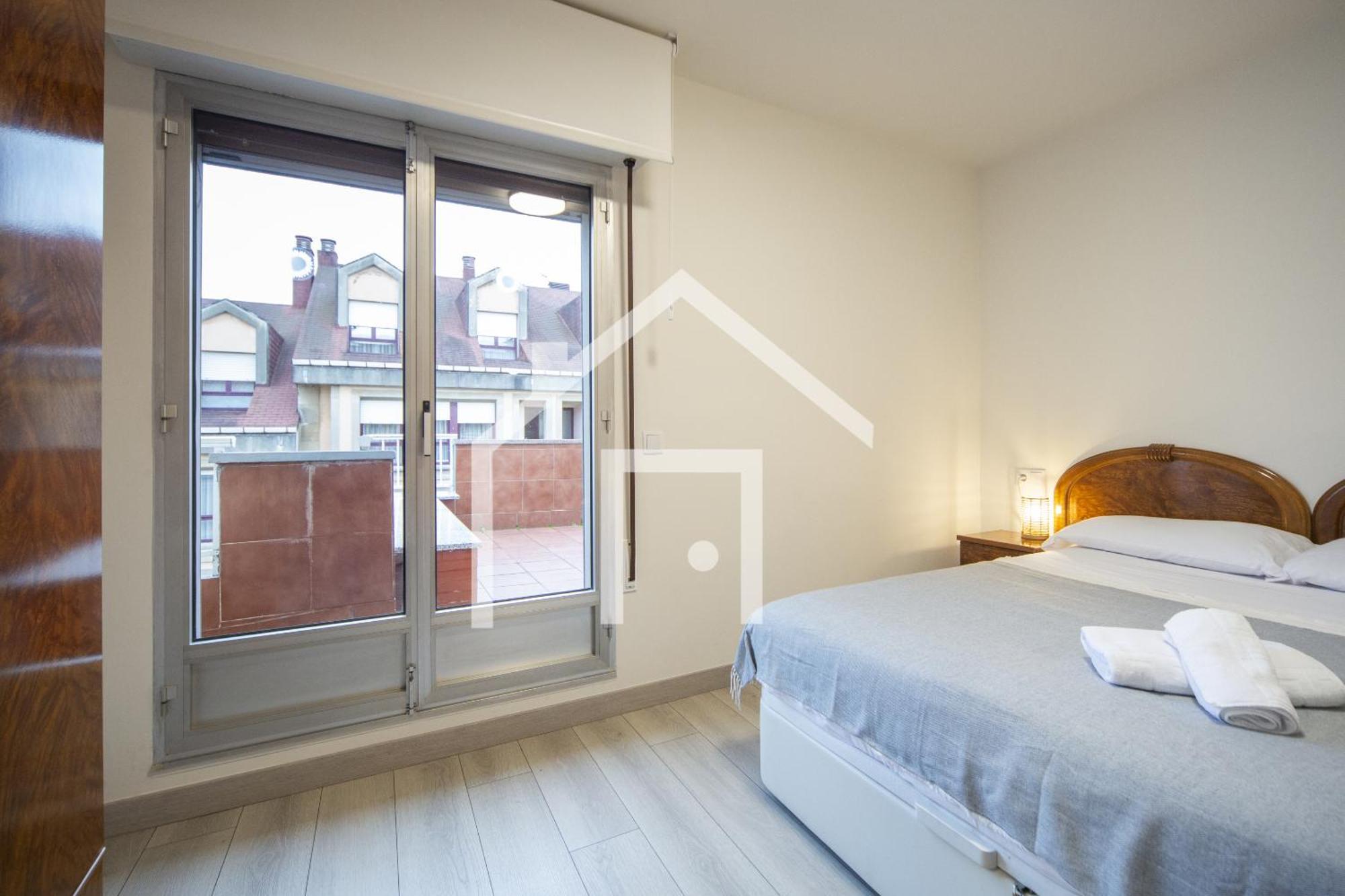 Atico Quintana II - Con Terraza, En El Centro Con Wifi Y Garaje Apartment Овиедо Екстериор снимка